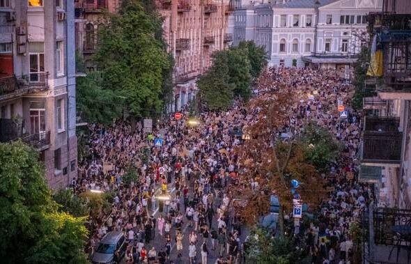 ukraine-protests_e3a7bc.jpg